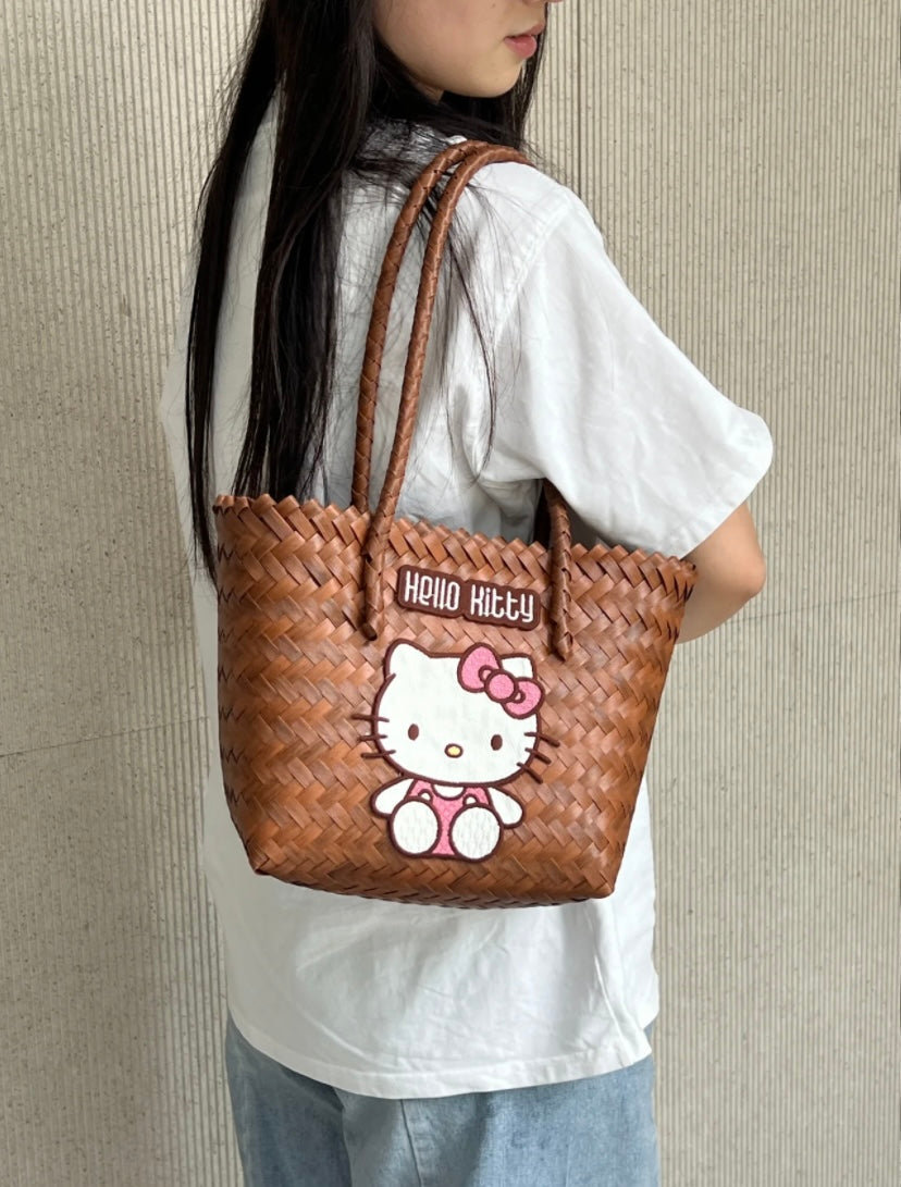 Fashionable and cute retro imitation rattan handmade woven beach bag storage bag